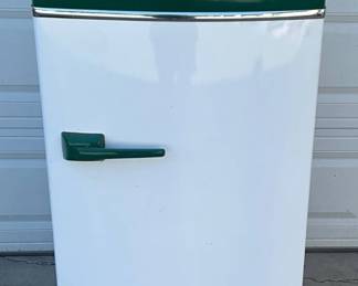 Mountain Dew Refrigerator Cooler with ‘Ice Cold’ Branding 24×56