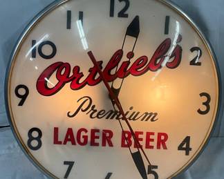 Ortlieb’s Premium Lager Beer Clock, 15in Diameter