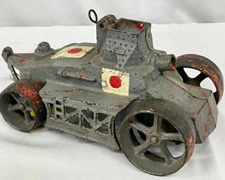 Cast Metal Toy Tank with Japanese Flag Markings, 8in by 4in