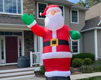 12 Foot Blow Up Santa Outdoor Christmas Decor