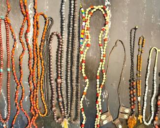Extravagant Necklace Lot