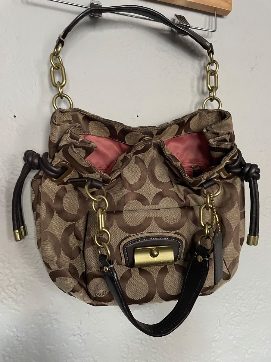 Gorgeous coach purse