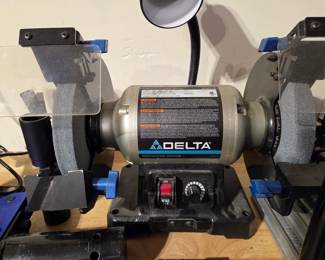 Delta 8-Inch Variable Speed Bench Grinder