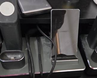 Belkin BoostCharge Wireless Charging Stand