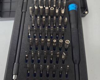 iFixit Mako Piece Precision Screwdriver and Bit Set