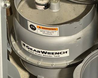 GearWrench 3795D Brake Bleeder Tank