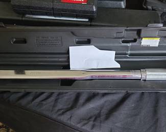 Pittsburgh 1/2" Drive Click Torque Wrench