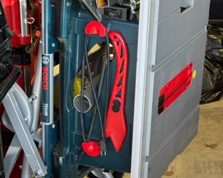 Bosch TS GravityRise Table Saw with Stand