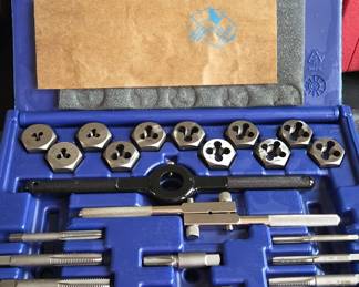 Irwin Hanson 24-Piece Fractional SAE Tap and Die Set