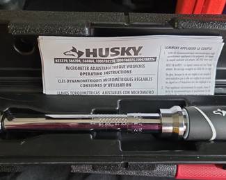 Husky Micrometer Adjustable Torque Wrench Set