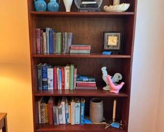 Wooden 5 shelf bookcase, crocks, books, ceramic and glassware lots