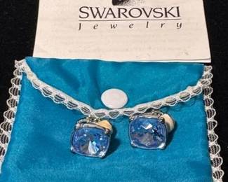 Swarovski blue stone clip earrings