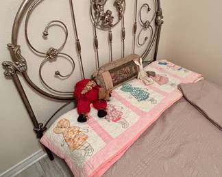 Sunbonnet babies quilt