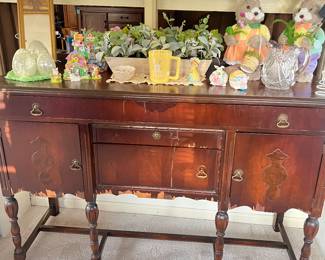 Sunroom Hutch with Spring Decor