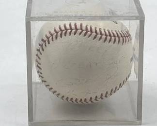 Signed pete rose baseball