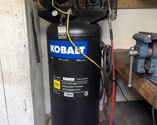 Kobalt 60gal compressor. 220v