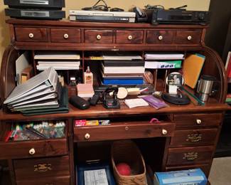 Beautiful Roll Top Desk