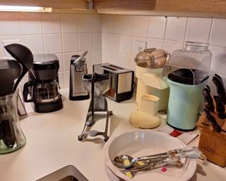 Kitchen appliances