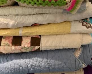 Vintage Quilts Handmade Afghans  Mixed Condition, AsIs