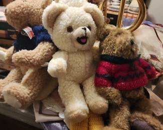 1986 Russ Berrie Snuggle Bear plush advertising mascot. 