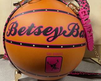Very cool basketball purse