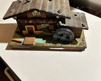 Cabin Cottage Mill jewelry music box