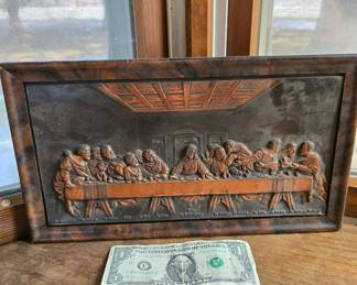 A 3D relief wall plaque depicting Leonardo da Vinci's Last Supper 