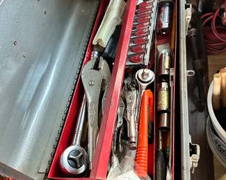 hundreds of hand tools