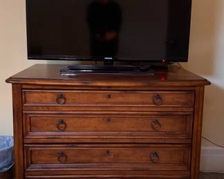 Sligh Furniture Walnut Side Table. Measures 39" W x 23" D x 30" H. Photo 1 of 2.