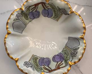 Vintage Fruit Bowl and Set of 6 Bowls. Photo 2 of 3. 