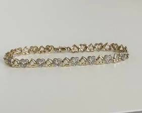 10K Gold with Diamonds Heart Link Design Bracelet - 7" (6 Grams)