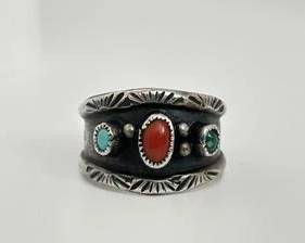 Vintage Native American Signed P. Attakai Navajo Sterling Silver with Coral & Turquoise Mens Size 11 Ring (7.9 Grams)