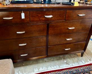 9-Drawer Dresser