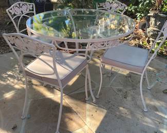 O.W. Lee "Normandy Rose" 1950s Wrought Iron Table and Four Chairs - Pale Pink