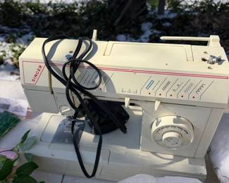 Singer Sewing Machine