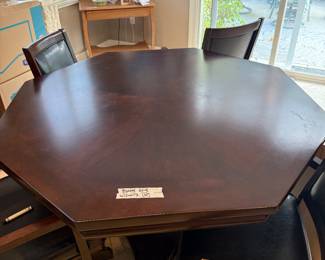 Card players table, SOLID wood. Top comes off for poker table.