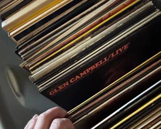 Mixed Lot of Vinyl Records fourth image