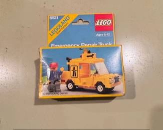 LEGO Legoland Town System Emergency Repair Truck Set