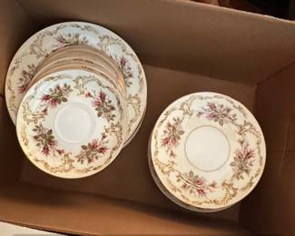 Kings Court China Rose Bud Pattern Tea Set third image
