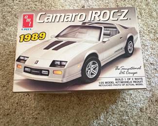 AMT Camaro IROCZ or Scale Model Kit