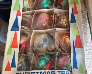 Santa Land 12 Vintage Glass Christmas Tree Ornaments Set 