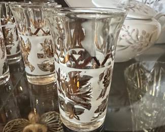 Vintage Gold Tone Floral and Bird Tumblers Set second image