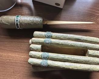 Cigar Cutter and Cigars Set