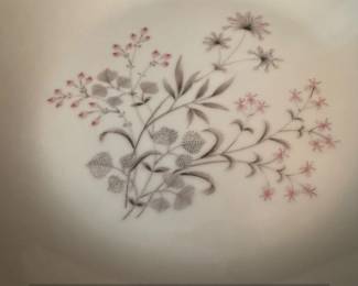 Empress China Fairfield Floral Pattern Dinnerware Set third image