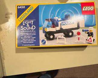 LEGO Legoland Light Sound System Police Truck