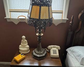 Vintage Ornate Slag Glass Table Lamp with Amber Panels