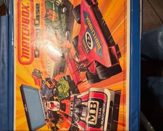 Vintage Matchbox Carry Case with Assorted DieCast Cars 