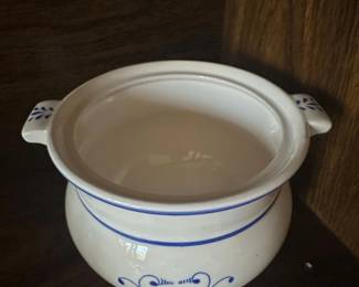 Viana Do Castelo Hand Painted Blue and White Ceramic Casserole Dish with Lid second image