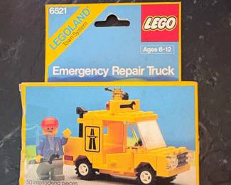 LEGO Emergency Repair Truck
