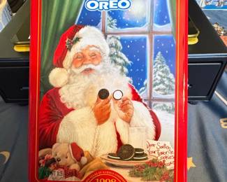 Oreo Christmas Tin